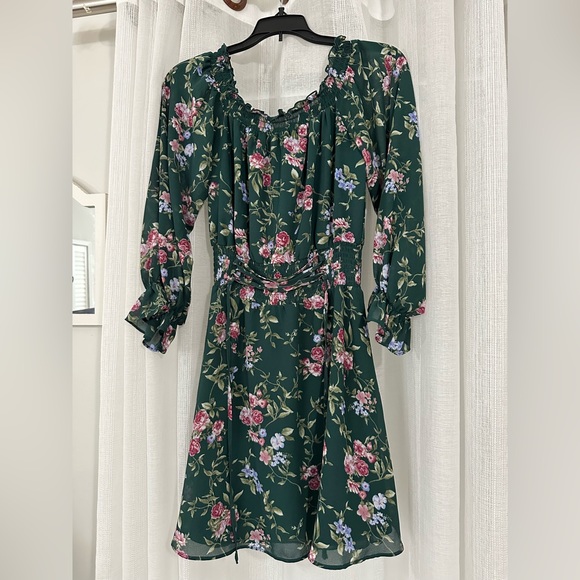 3 dress bundle from Forever 21 - Picture 3 of 10